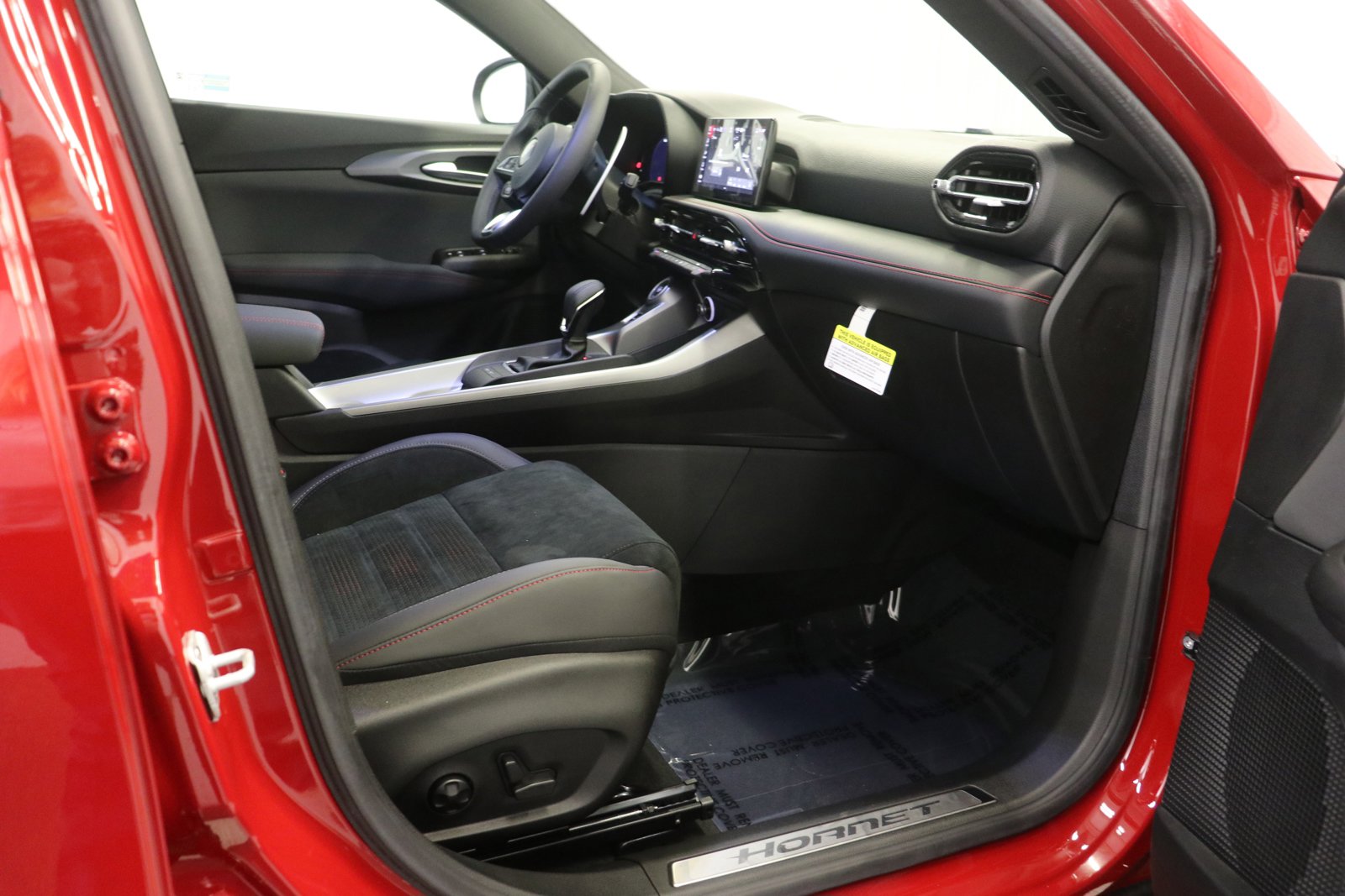 New 2024 Dodge Hornet R/T AWD/4WD image 7