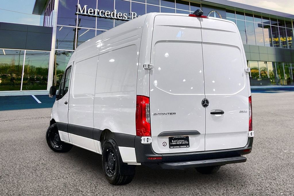 Used 2026 Mercedes-Benz Sprinter 2500 image 2