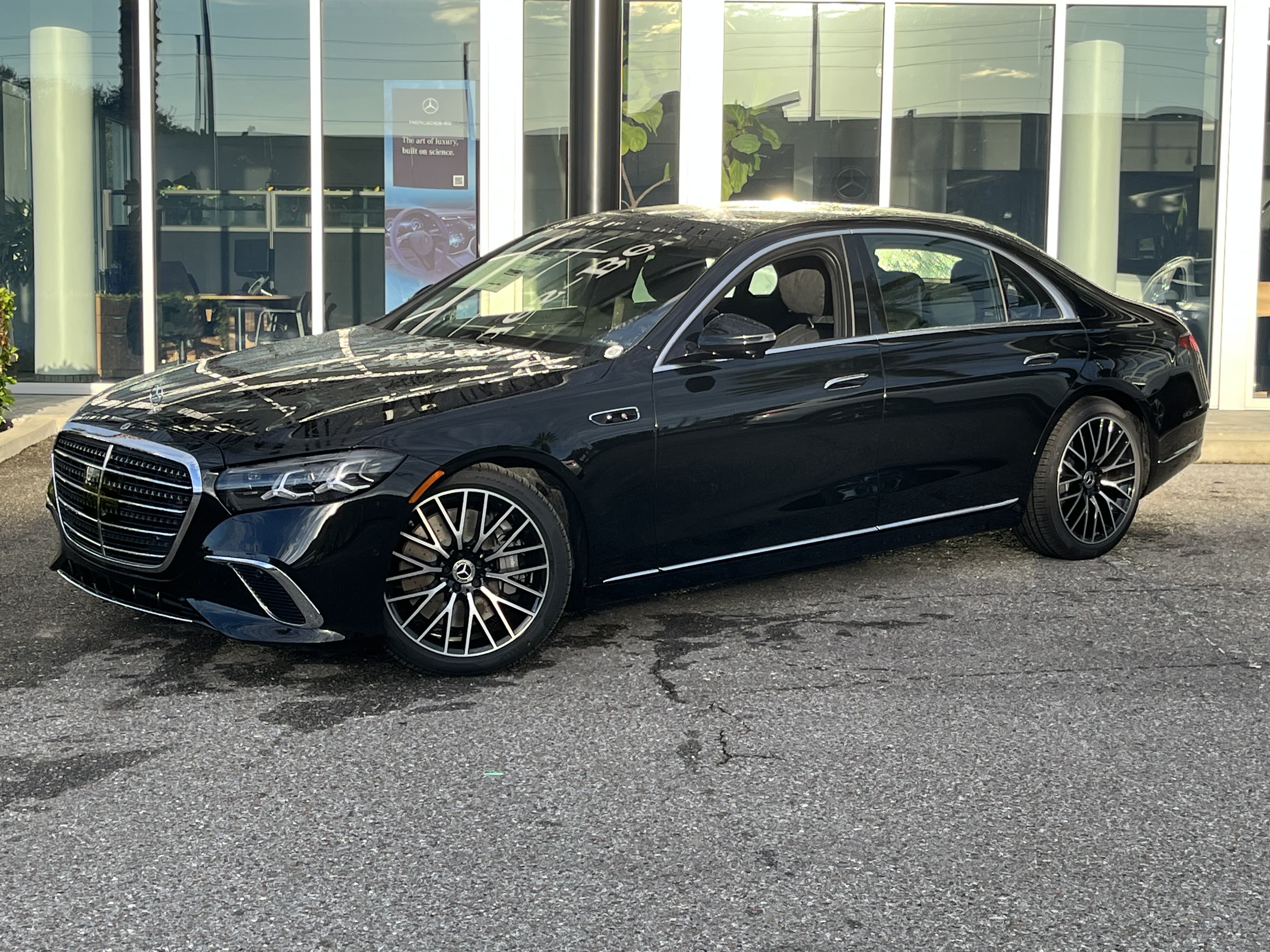 New 2027 Mercedes-Benz S 580 4MATIC Sedan image 2