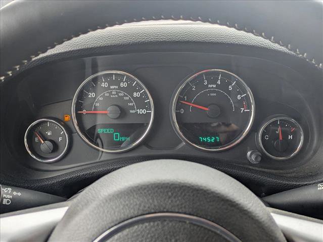 Used 2014 Jeep Wrangler Freedom Edition image 11