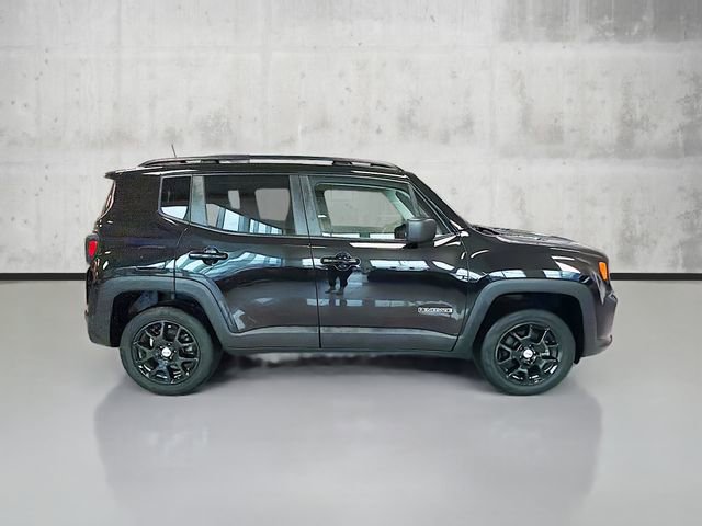 Used 2022 Jeep Renegade Latitude image 4