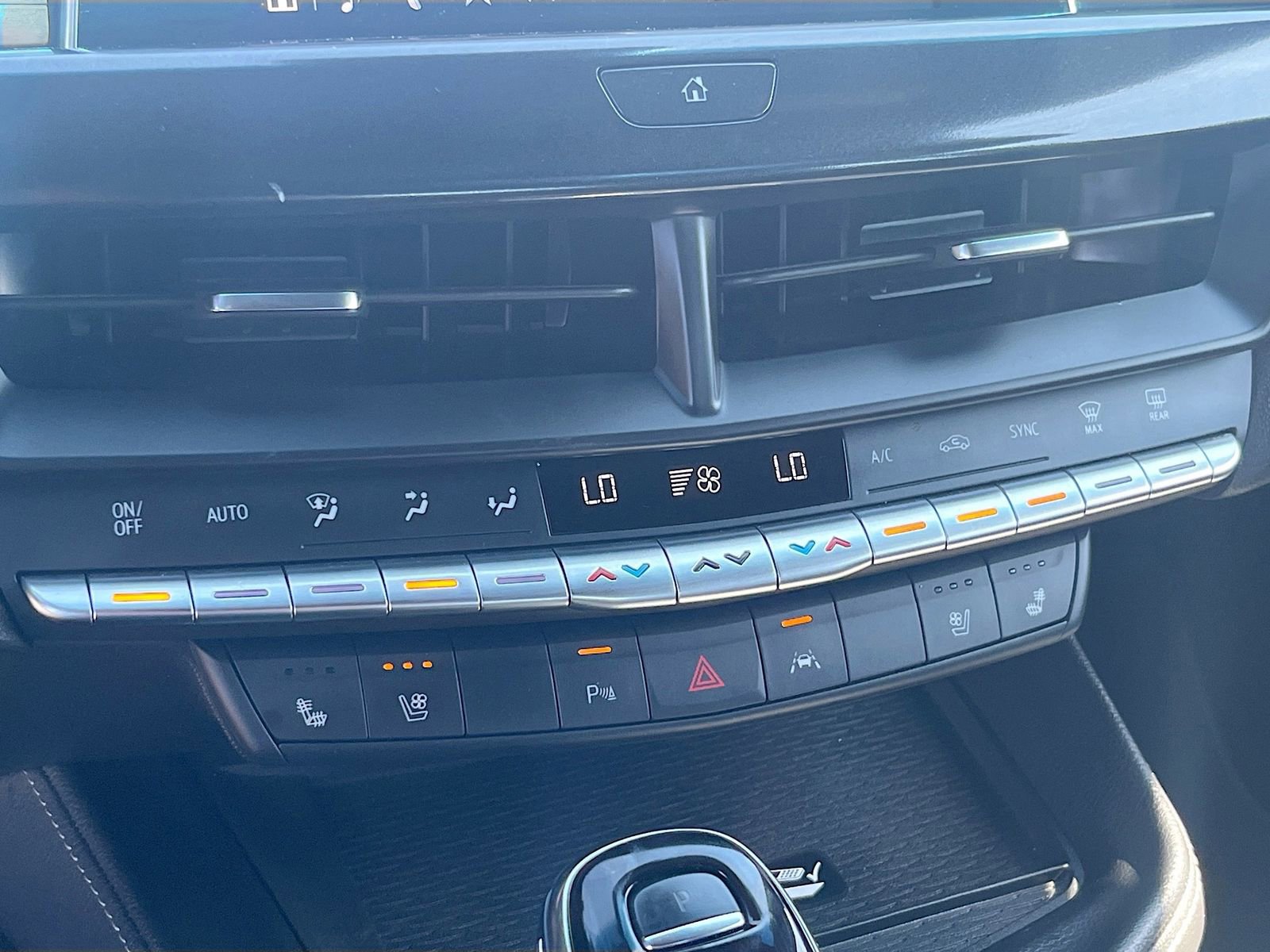 Used 2024 Cadillac CT4 V Blackwing w/ Driver Assist Package image 16