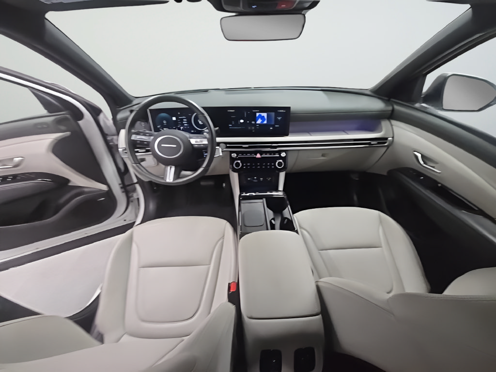 Used 2025 Hyundai Tucson Limited w/ Tow & Go Package AWD/4WD image 29