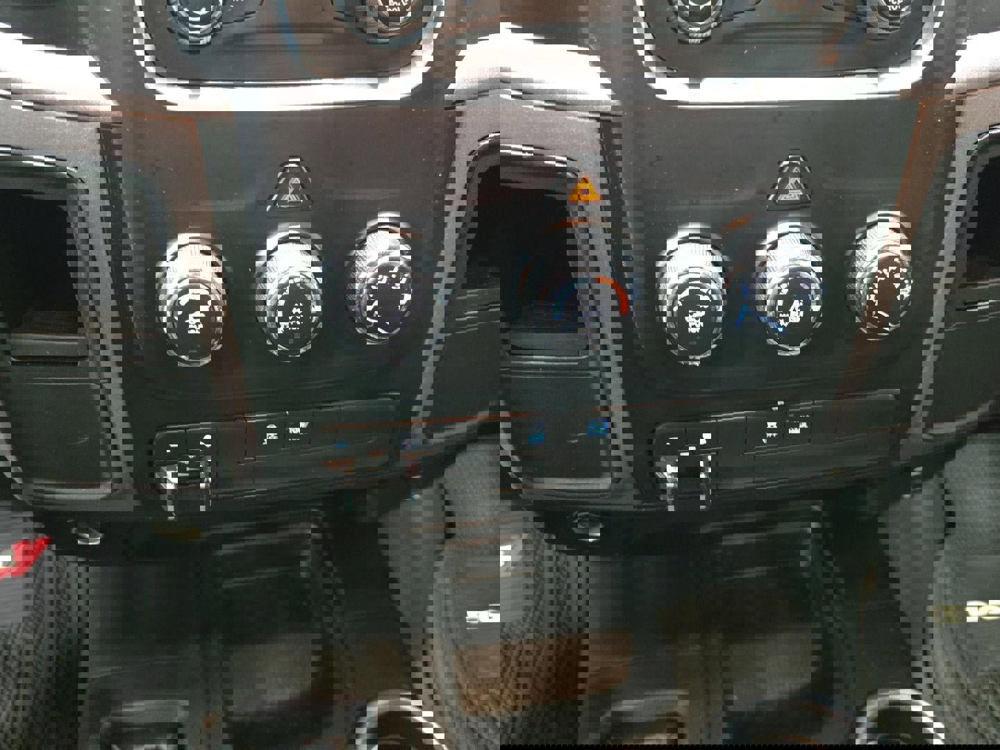 Used 2016 RAM 3500 Tradesman w/ Popular Equipment Group image 15