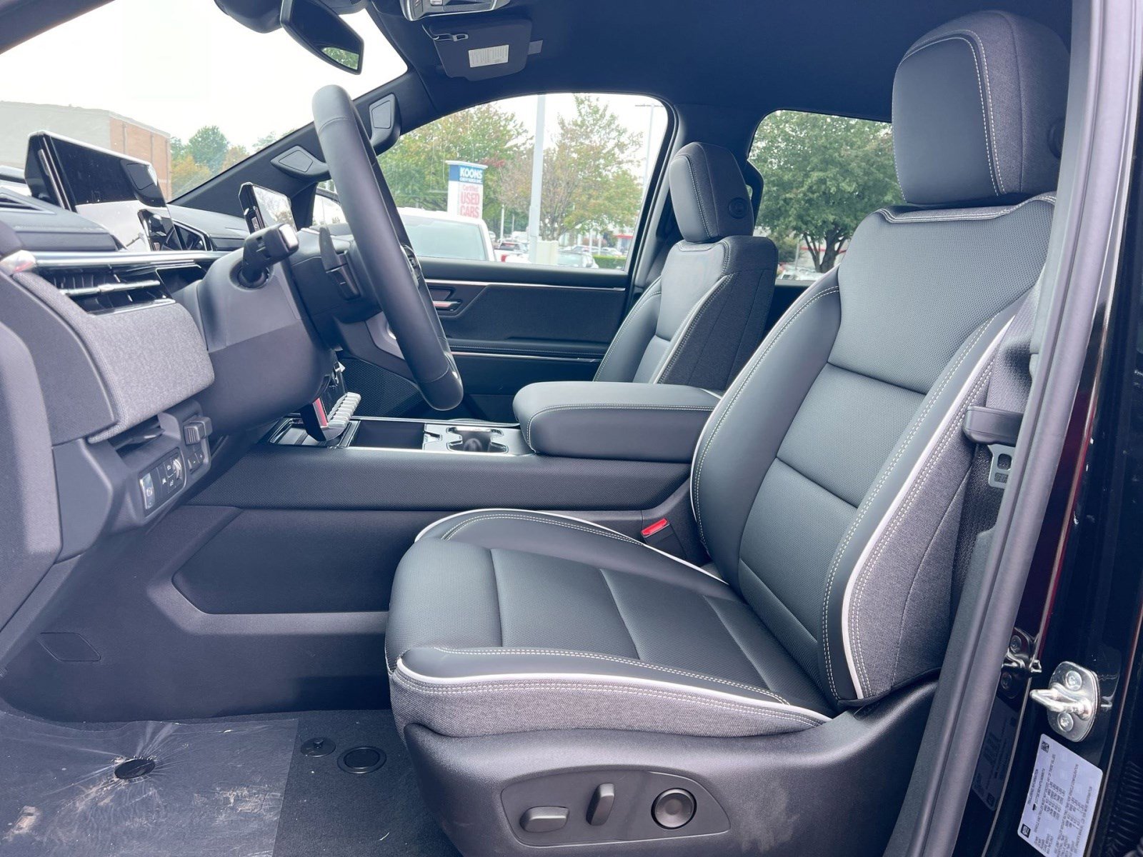 New 2026 GMC Sierra EV Elevation image 12