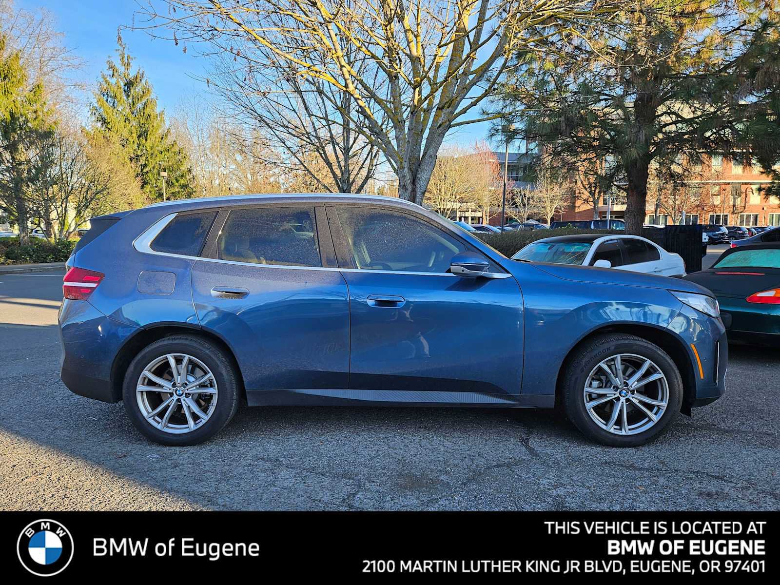 Used 2025 BMW X3 xDrive30i w/ Premium Package image 2