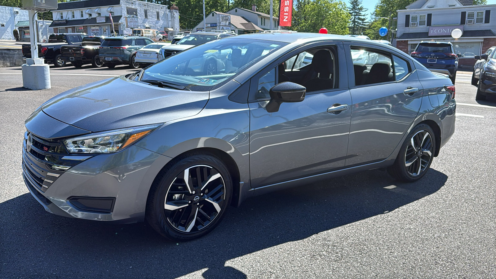 Certified 2025 Nissan Versa SR w/ Trunk Package FWD image 3