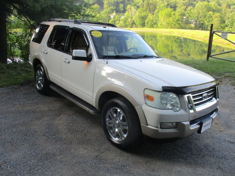 Used 2009 Ford Explorer Eddie Bauer AWD/4WD image 2