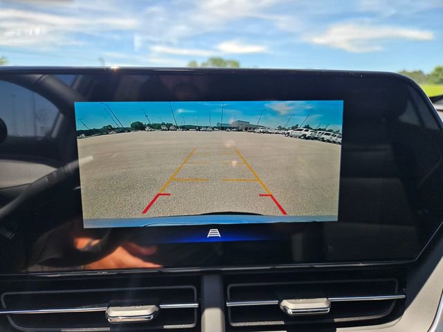 New 2026 Chevrolet Trax ACTIV w/ Sunroof Package FWD image 19