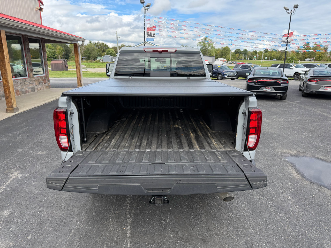 Used 2024 GMC Sierra 2500 SLE w/ SLE Value Package; image 7