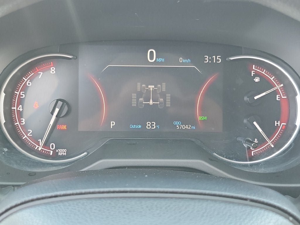 Used 2025 Toyota RAV4 XLE AWD/4WD image 26