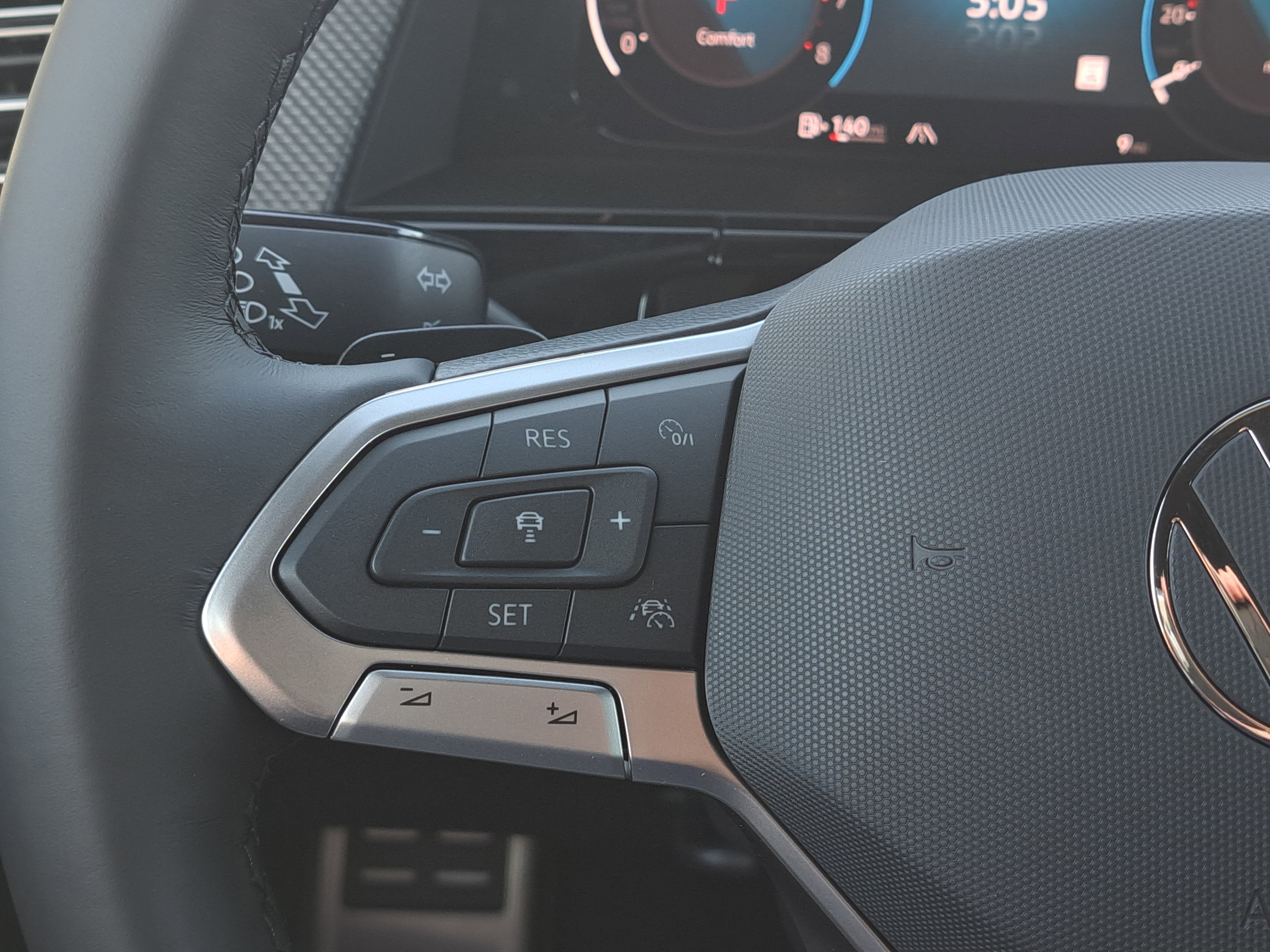 New 2026 Volkswagen Atlas Cross Sport SEL Premium R-Line image 15