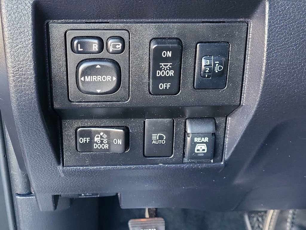 Used 2020 Toyota Tundra 1794 Edition image 30