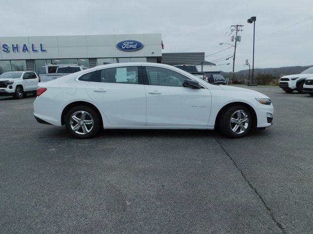 Used 2022 Chevrolet Malibu LS image 9