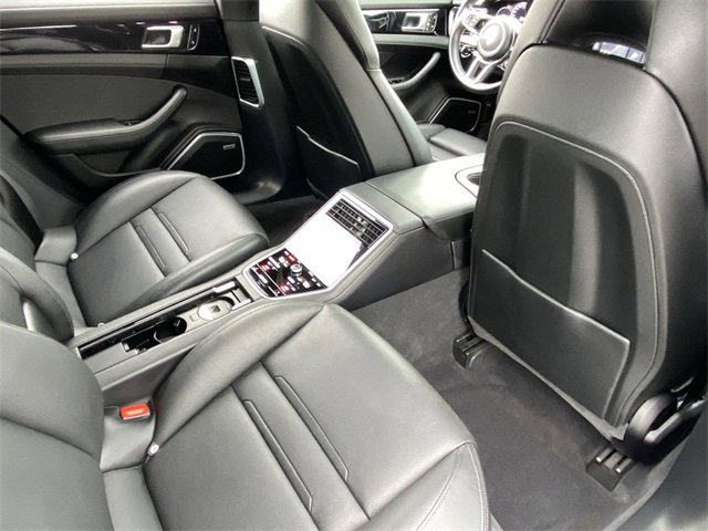 Used 2019 Porsche Panamera 4 image 15