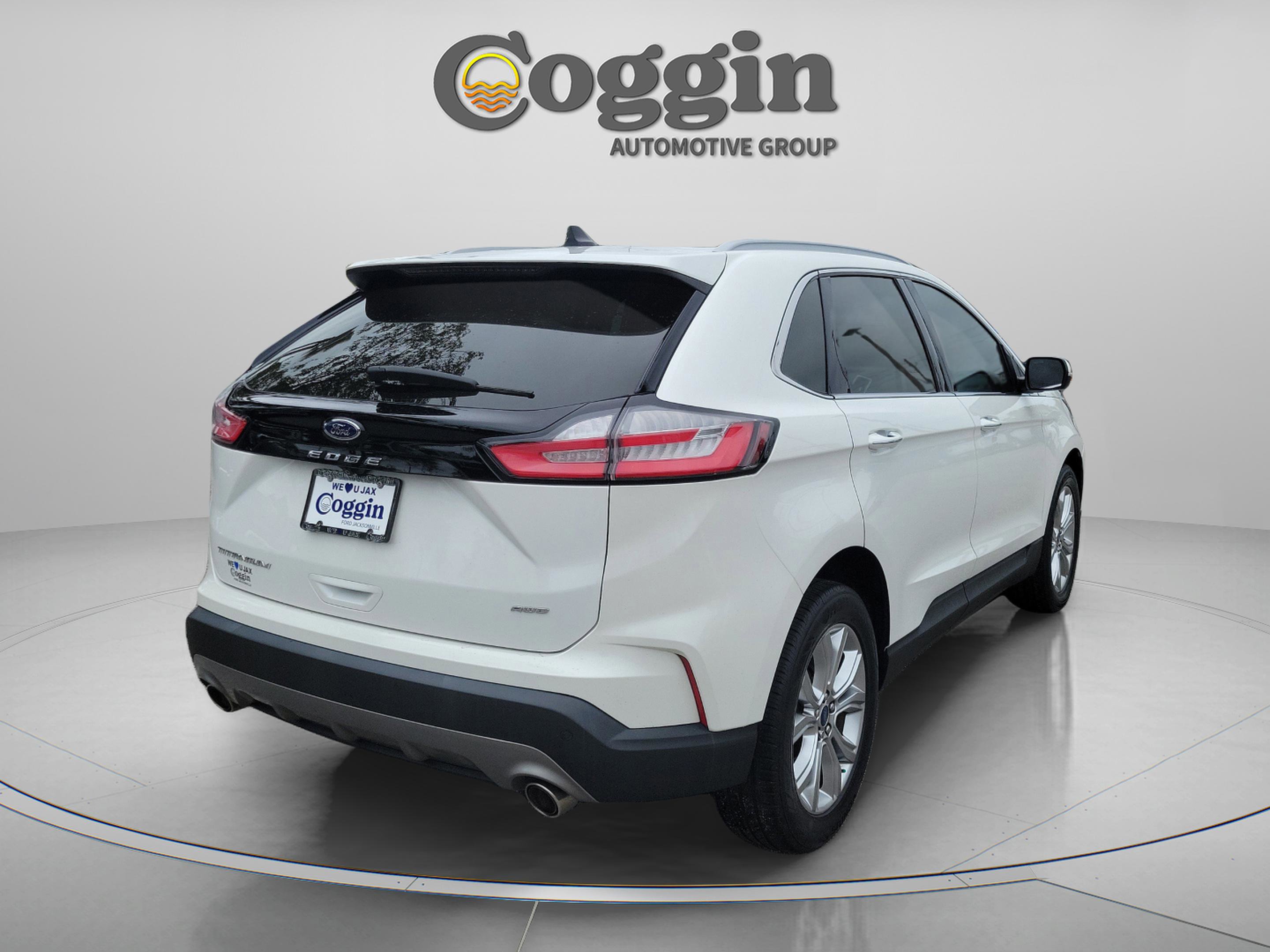 Used 2022 Ford Edge Titanium AWD/4WD image 3