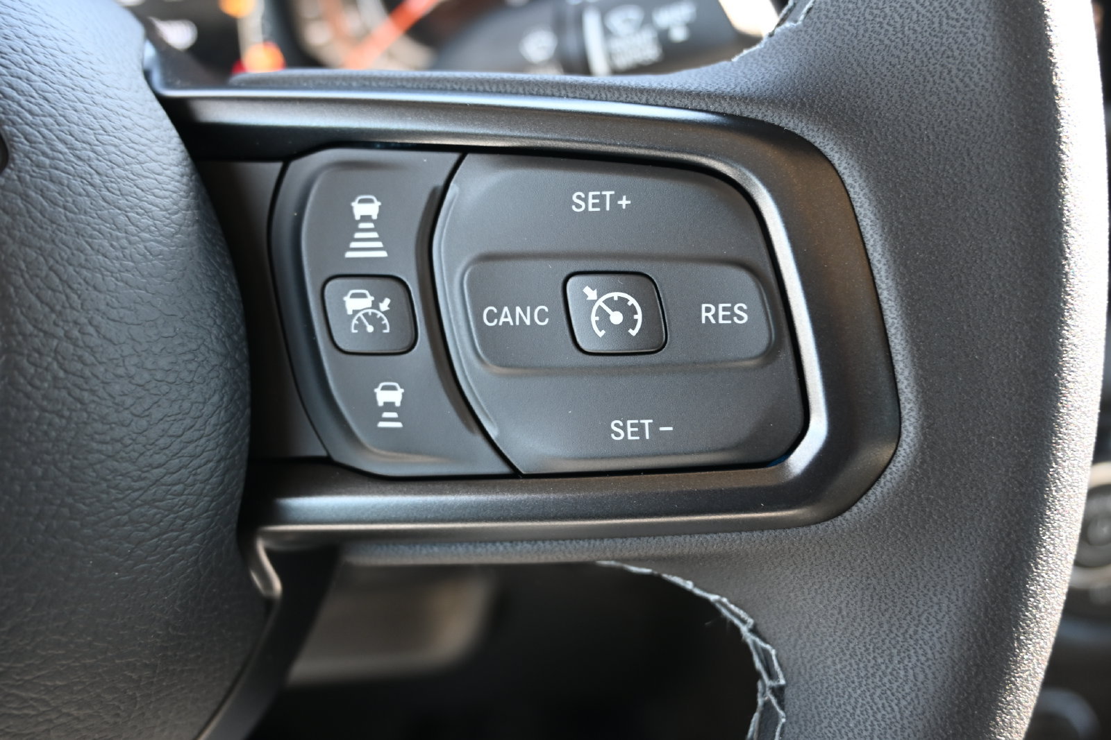 New 2026 Jeep Gladiator Sport AWD/4WD image 10