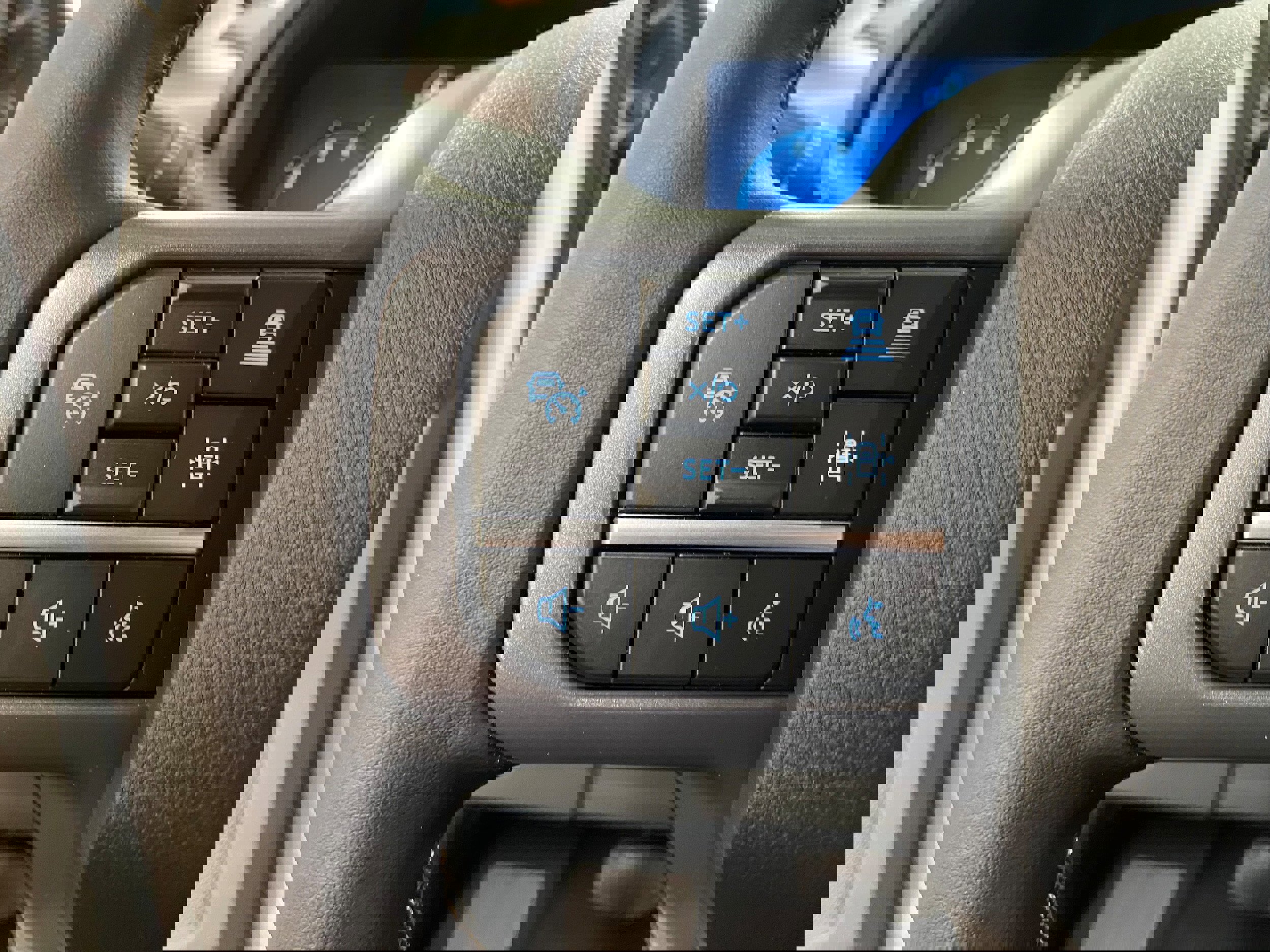 New 2025 Ford F150 XLT w/ Equipment Group 303A High image 20