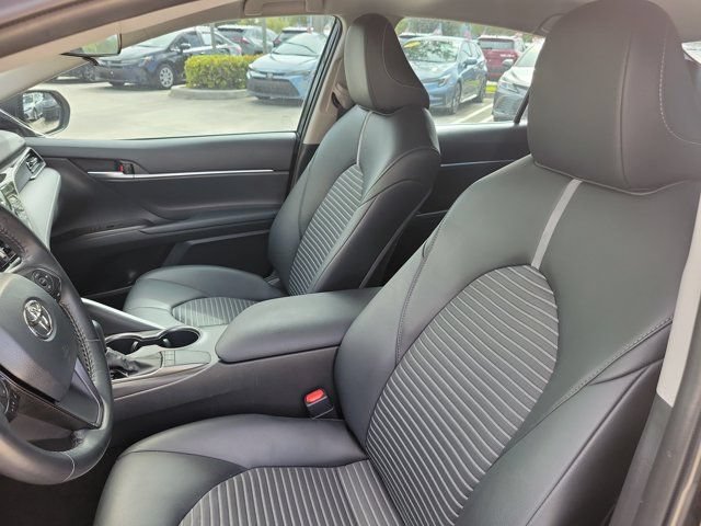 Used 2022 Toyota Camry SE FWD image 21