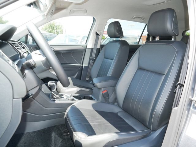 Certified 2024 Volkswagen Tiguan SE AWD/4WD image 15