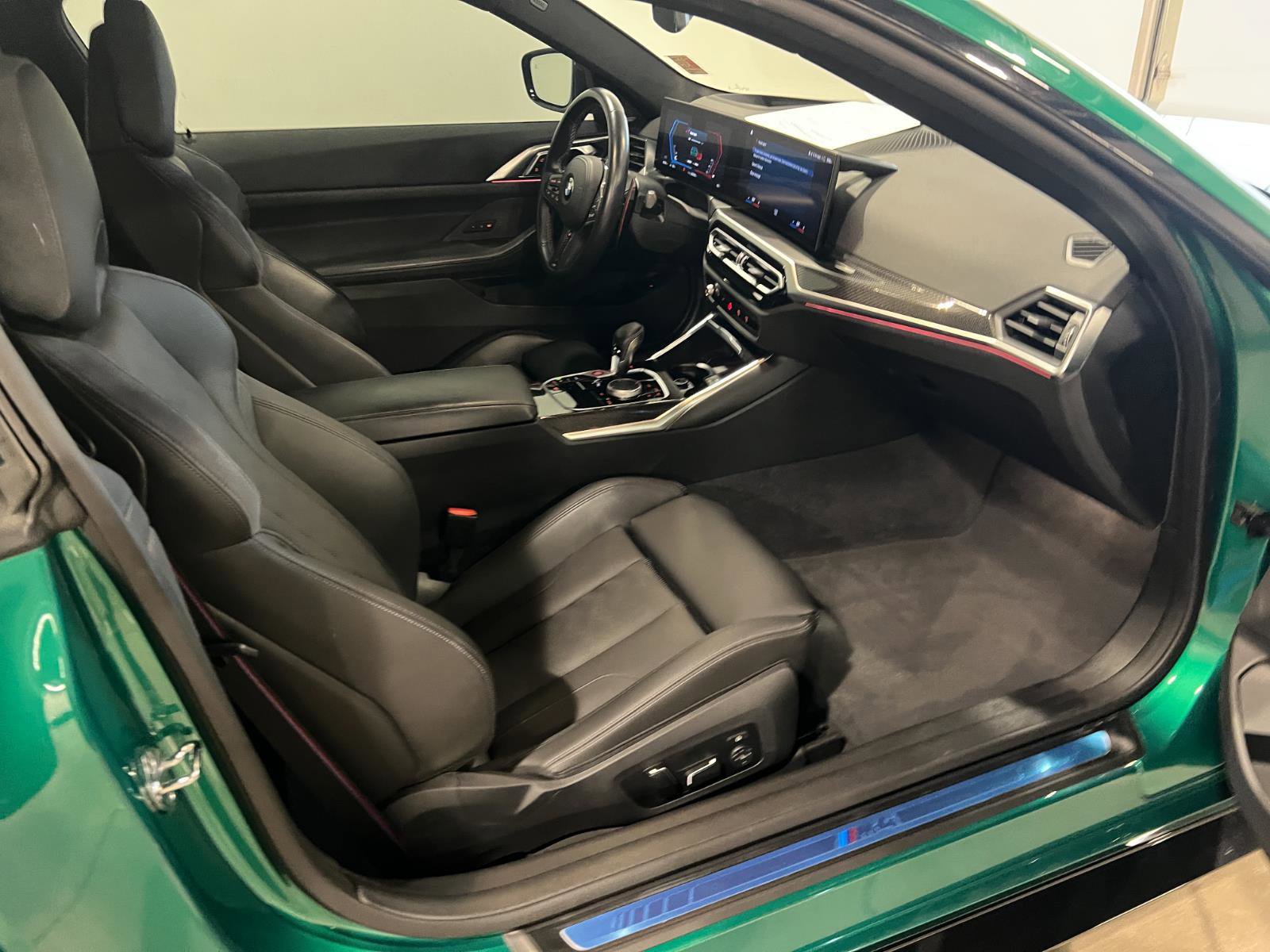 Used 2024 BMW M4 Competition w/ Executive Package image 35