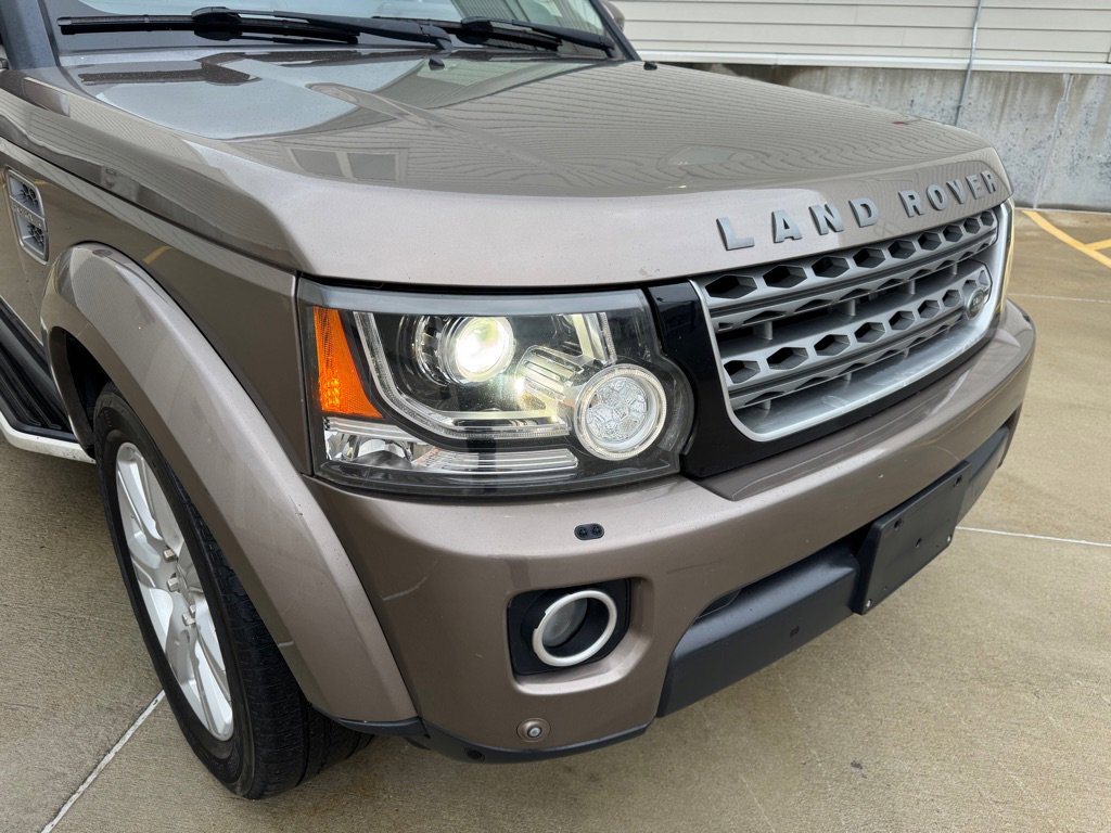 Used 2015 Land Rover LR4 HSE AWD/4WD image 10