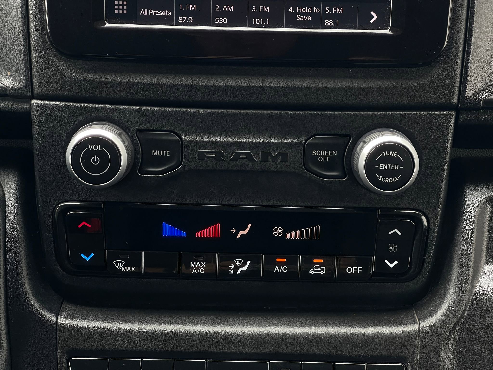 Used 2022 RAM ProMaster 2500 FWD image 21