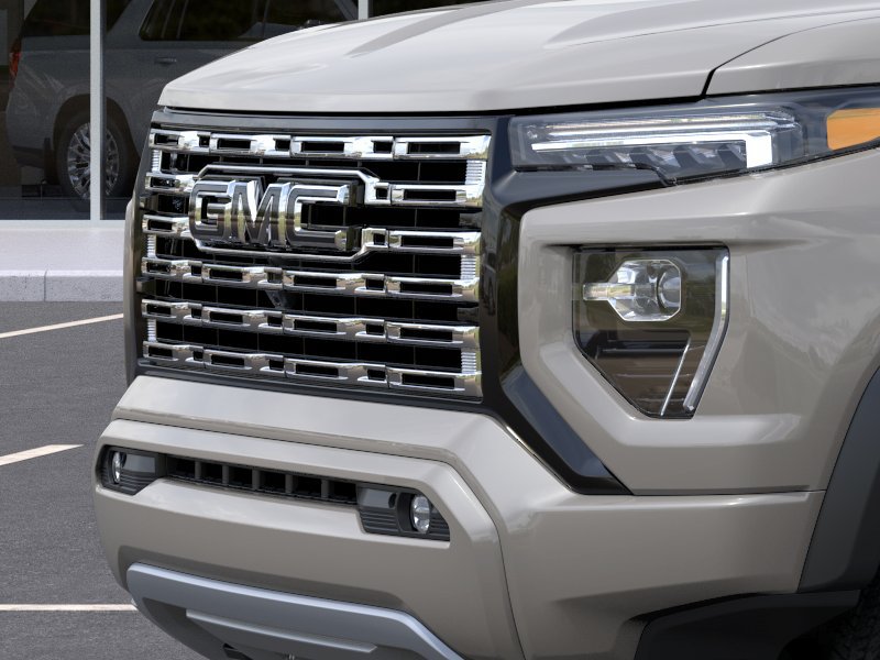 New 2026 GMC Canyon Denali w/ LPO, Black Badging Package AWD/4WD image 15