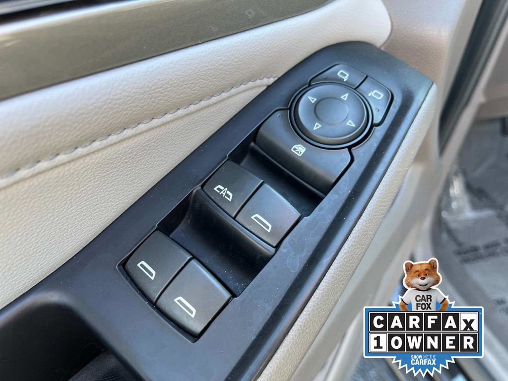 Used 2019 Chevrolet Traverse LT image 28