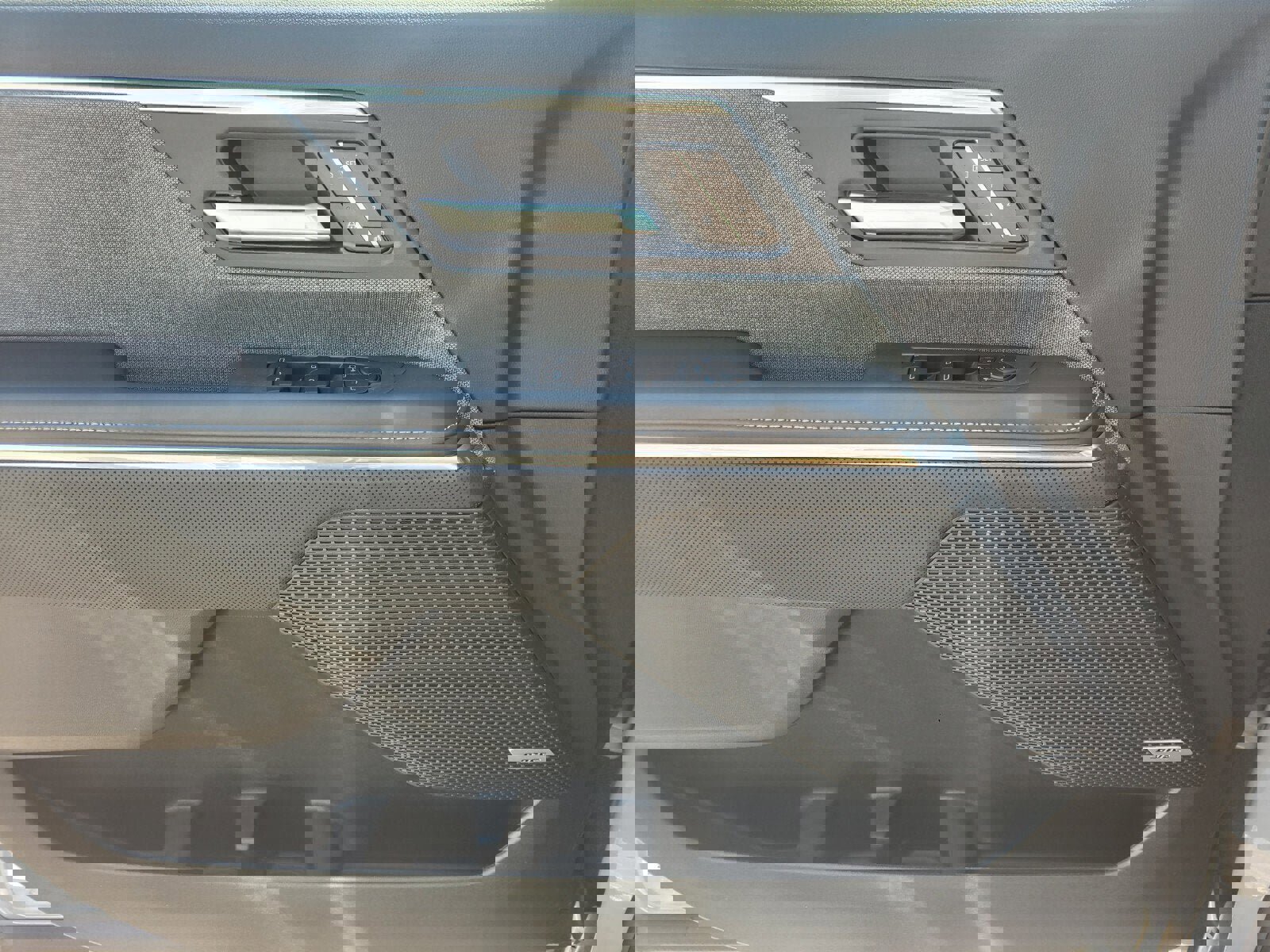 New 2026 GMC Sierra EV Elevation w/ Premium Package image 21