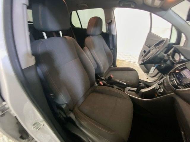 Used 2021 Chevrolet Trax LS w/ Tint and Cruise Package FWD image 15
