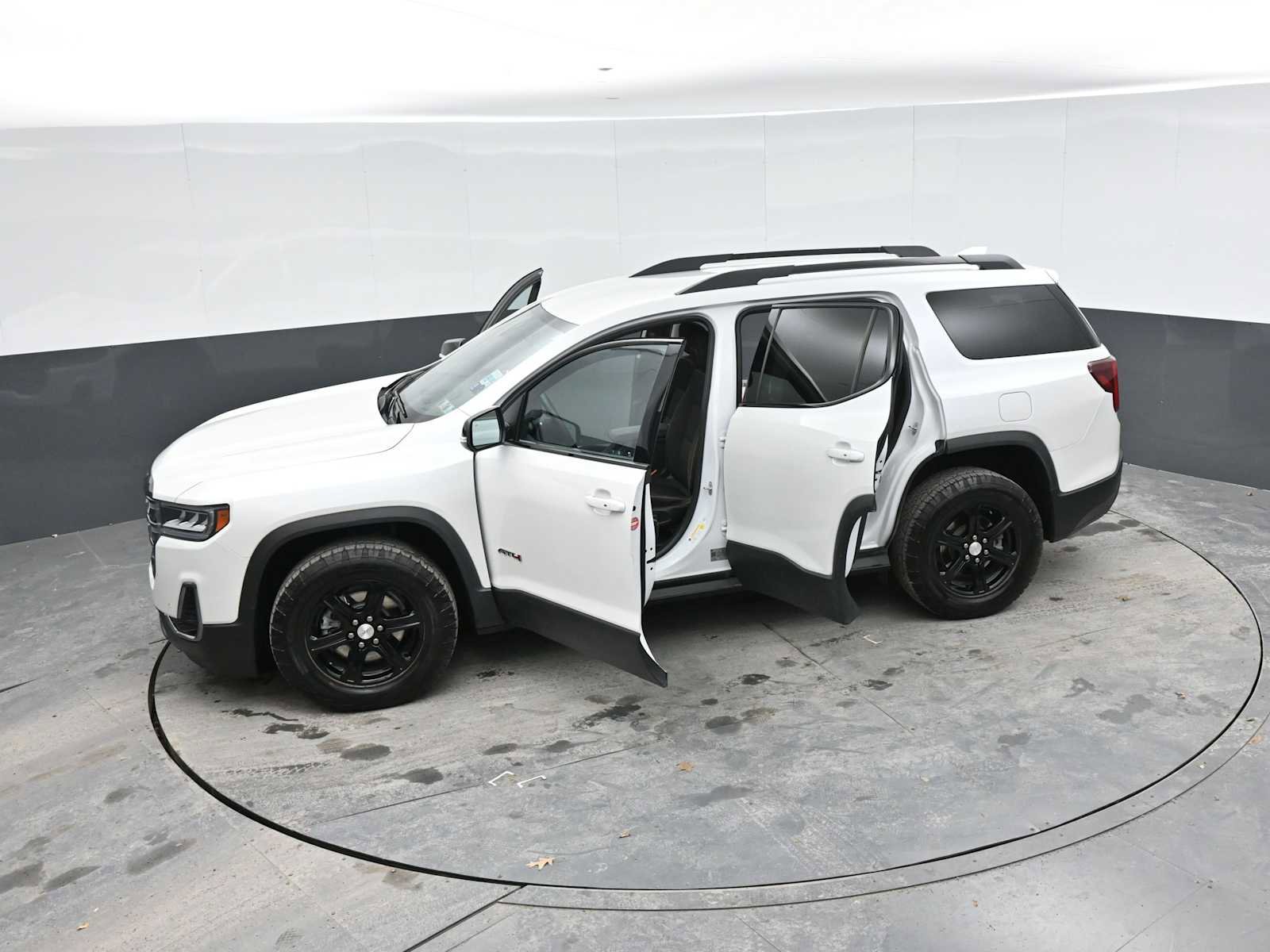 Used 2021 GMC Acadia AT4 image 49