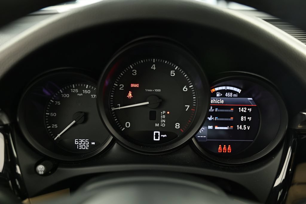 Certified 2026 Porsche Macan AWD/4WD image 34