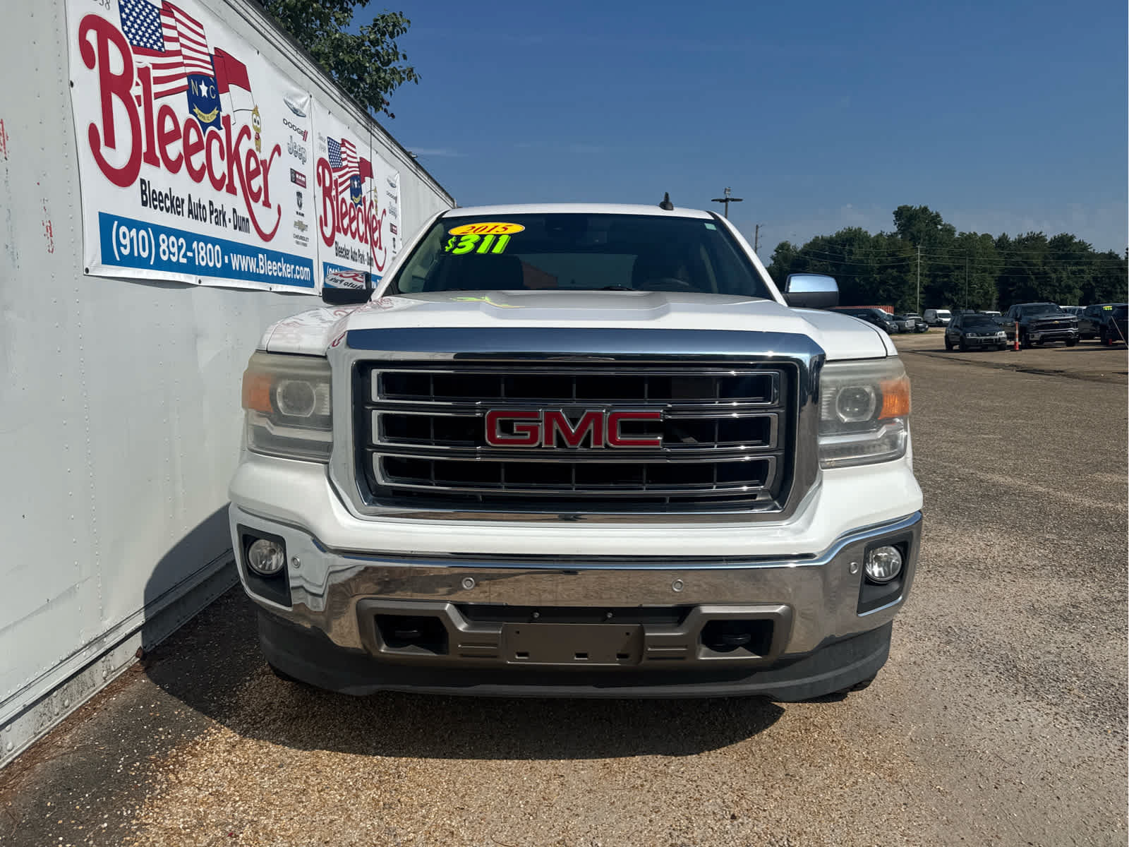 Used 2015 GMC Sierra 1500 SLT w/ SLT Crew Cab Value Package AWD/4WD image 5