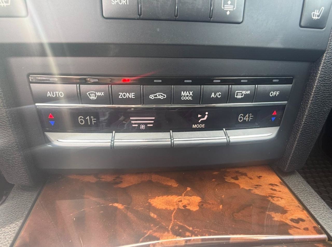 Used 2012 Mercedes-Benz E 550 Coupe image 17