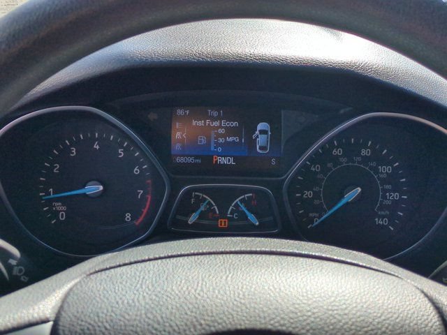 Used 2015 Ford Focus SE FWD image 20
