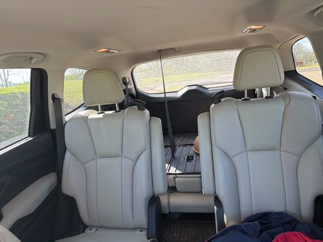 Used 2021 Subaru Ascent Limited image 22