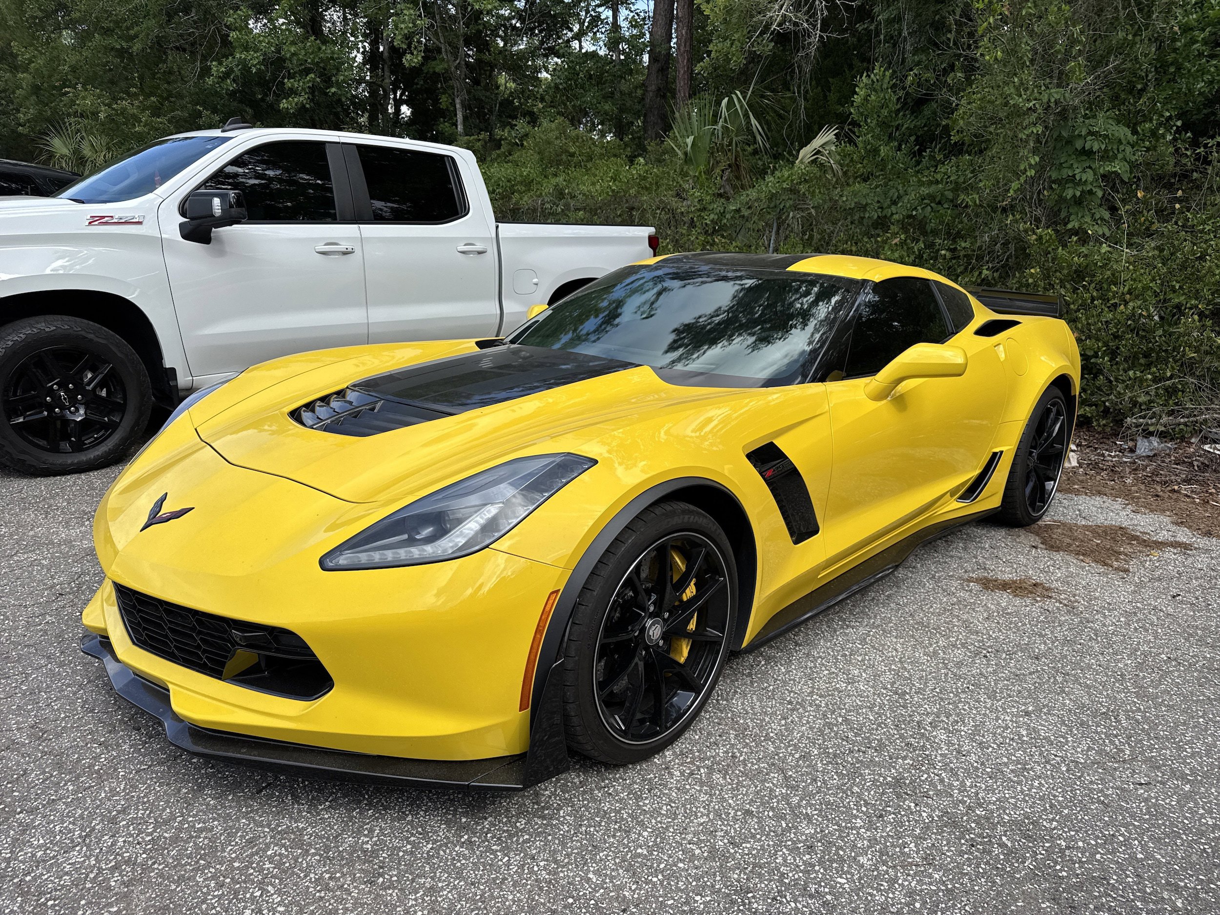Used 2018 Chevrolet Corvette Z06 RWD image 1