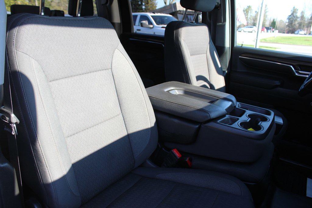 Used 2024 Chevrolet Silverado 2500 LT w/ Convenience Package image 22