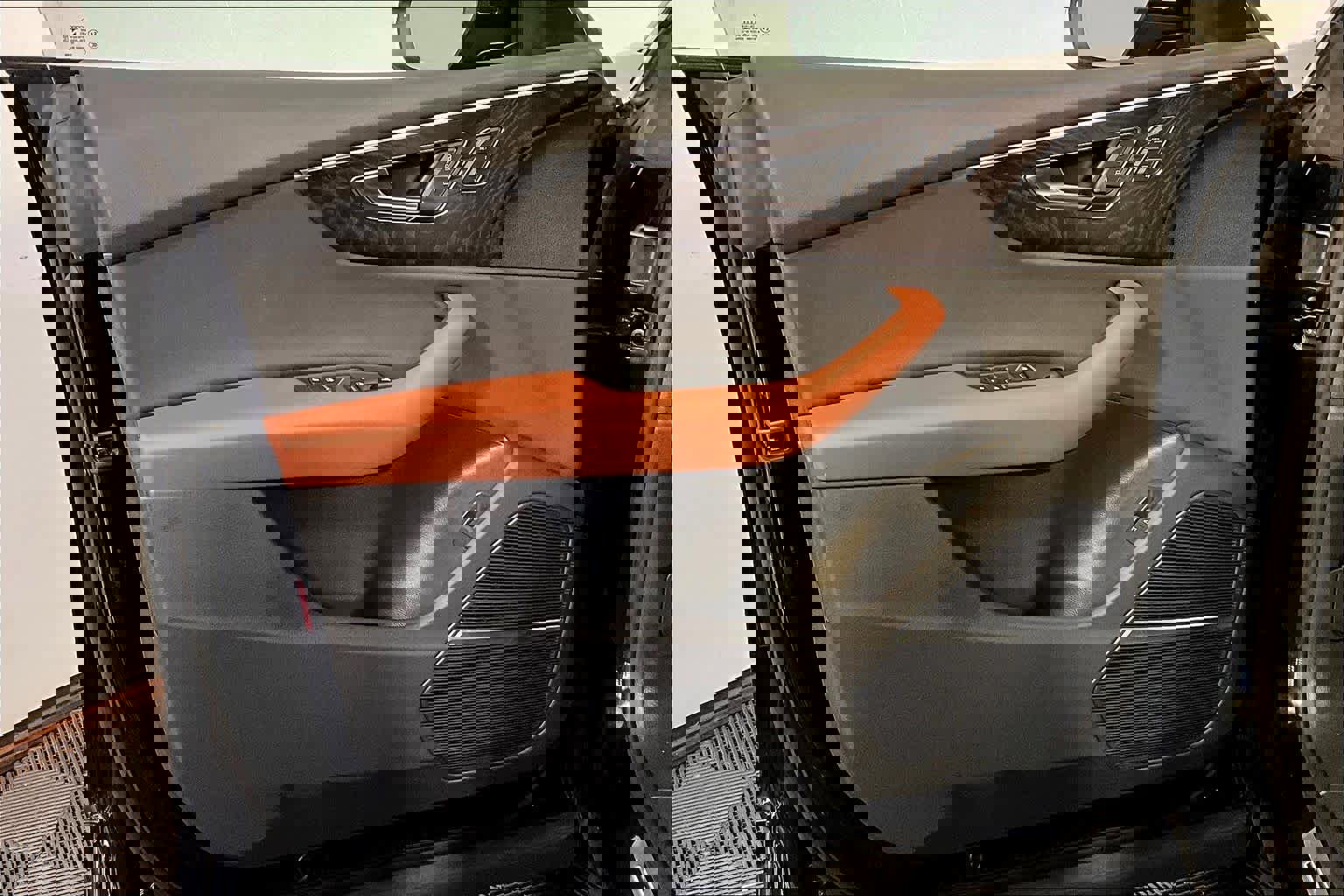 Used 2021 Audi Q8 Premium Plus w/ Premium Plus Package image 22