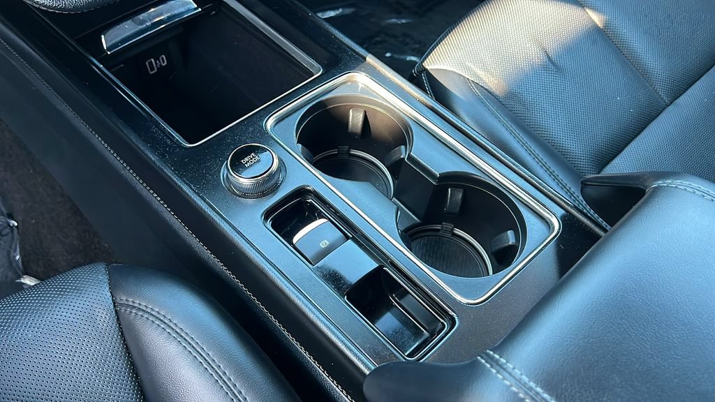 Certified 2022 Lincoln Corsair Grand Touring AWD/4WD image 16