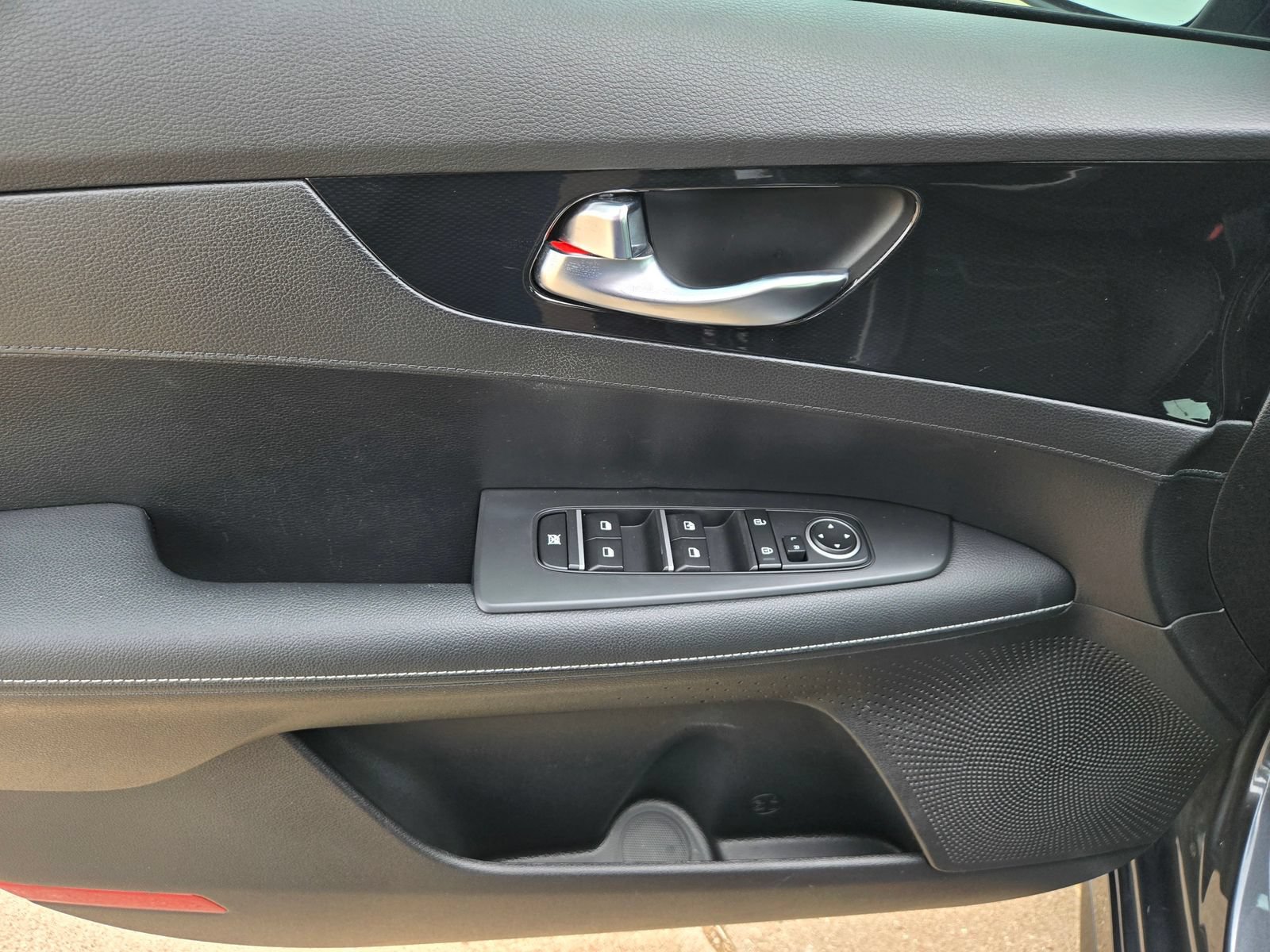Used 2024 Kia Forte GT-Line FWD image 29
