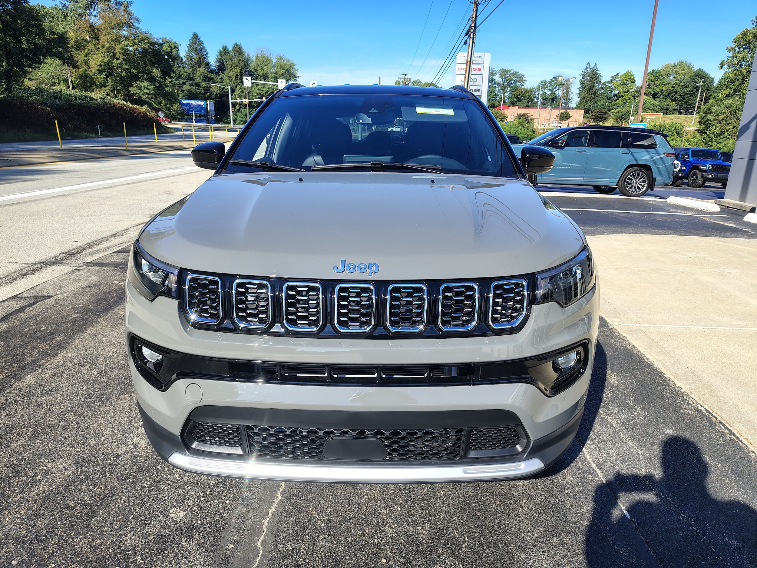 New 2026 Jeep Compass Limited AWD/4WD image 3
