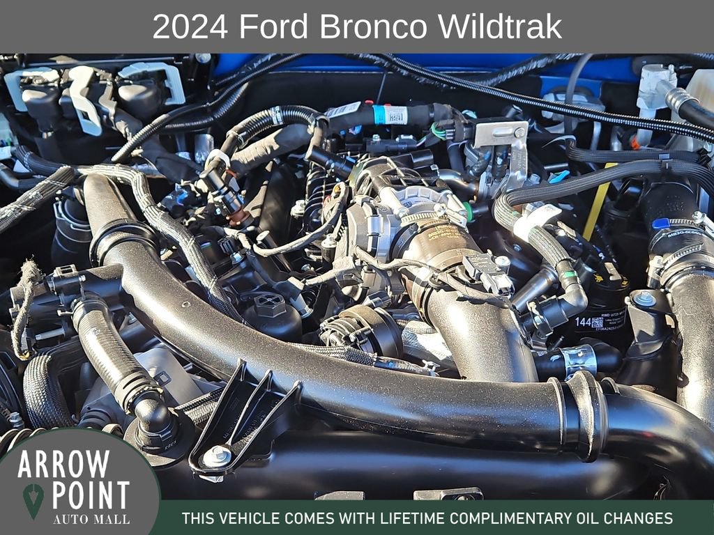 Used 2024 Ford Bronco Wildtrak AWD/4WD image 14