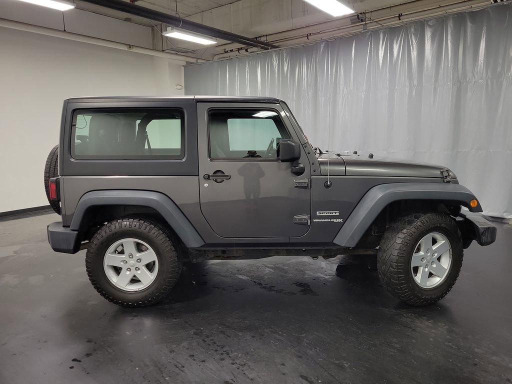 Used 2018 Jeep Wrangler Sport image 10