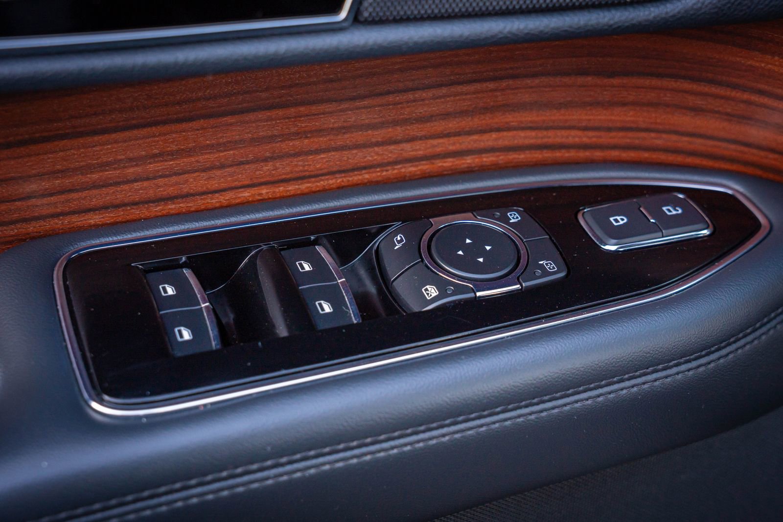 Used 2024 Lincoln Navigator Reserve image 13