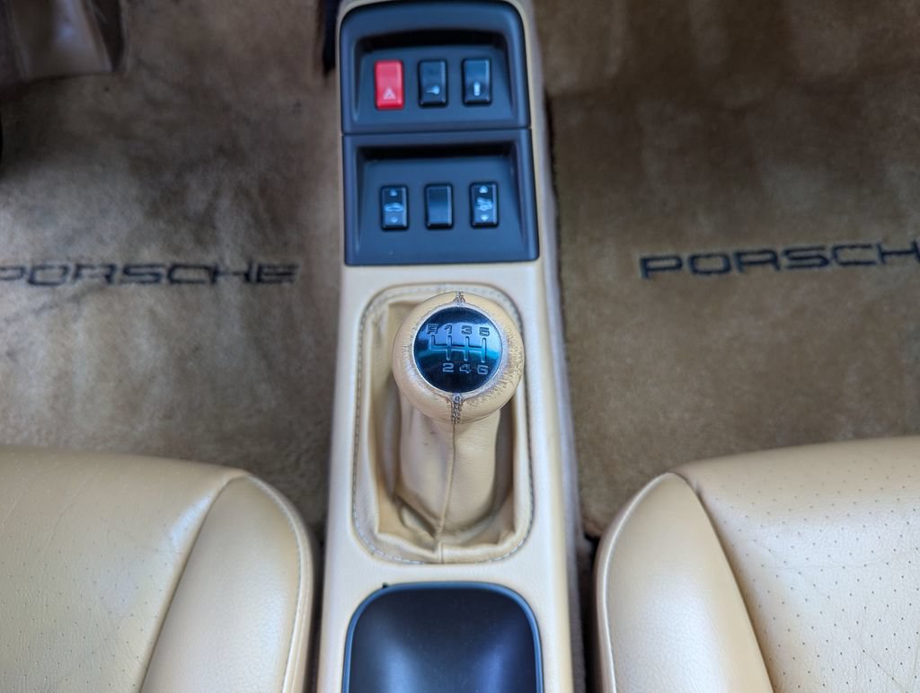 Used 1997 Porsche 911 Carrera RWD image 24