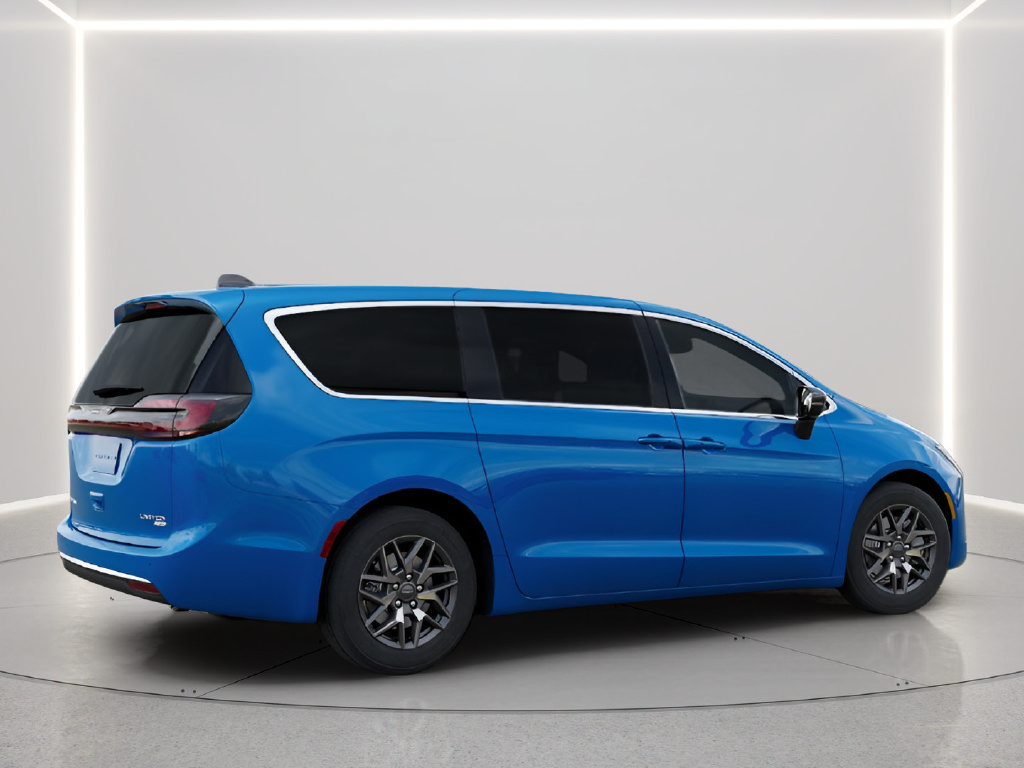 New 2027 Chrysler Pacifica Limited AWD/4WD image 5