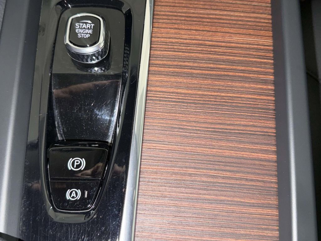 Used 2023 Volvo XC60 T8 Plus w/ Climate Package image 23