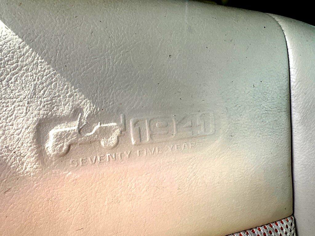 Used 2016 Jeep Compass 75th Anniversary w/ Power Value Group image 37